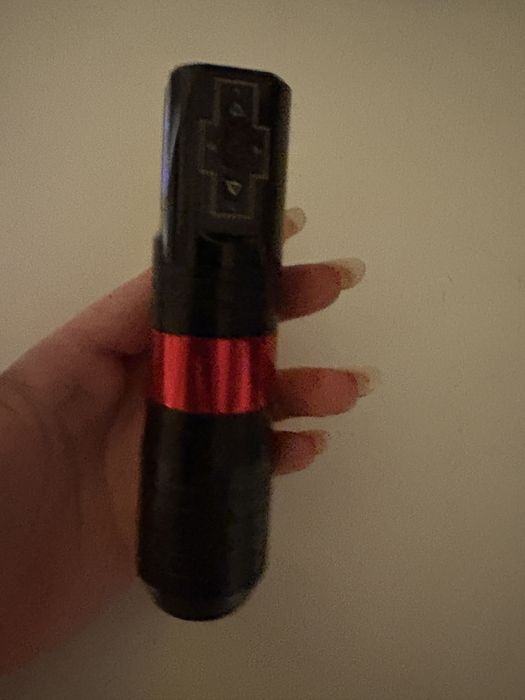 EZ P3 Pro Wireless Tattoo Machine de la EZ Tattoo. aparat tatuaje