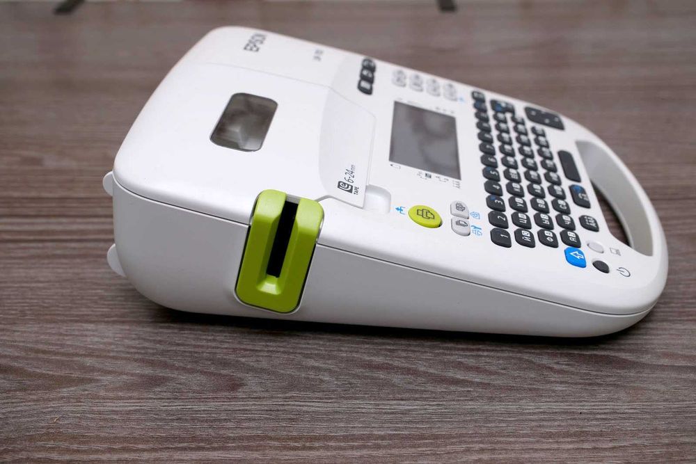Маркировочный принтер EPSON Labelworks LW-700 (кириллица).