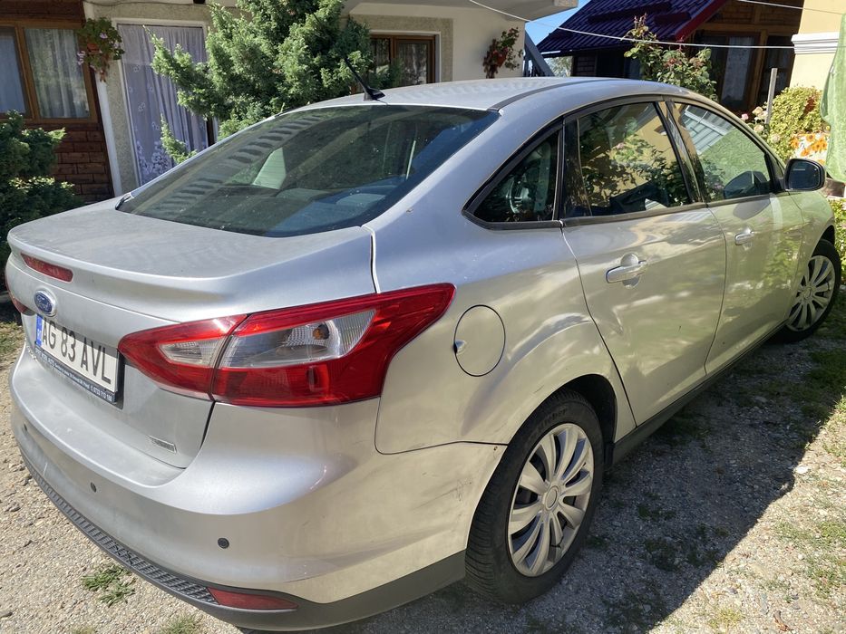 FORD Focus 2011 — imagine 4