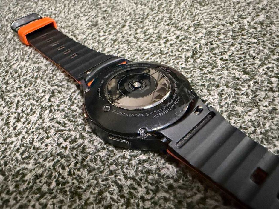 Samsung / Galaxy Watch6 44 / LTE (eSIM) / Black