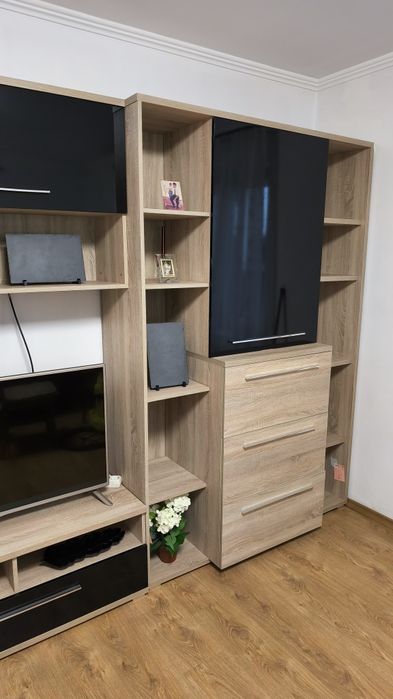 Mobilă living modernă – stare foarte bună