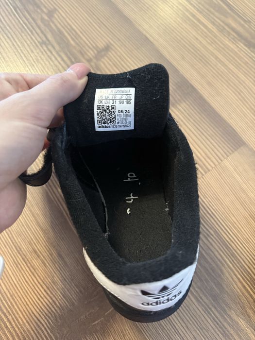 Кроссовки  adidas