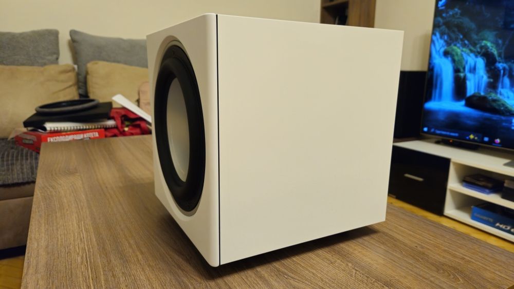 Нов субуфер DALI SUB E-9F White