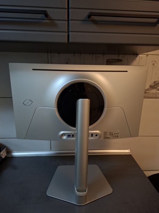 Monitor OLED Samsung 240hz Oddysey G6