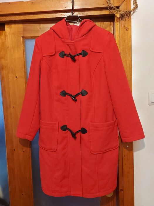 Palton damă glugă,marimea XL,roșu,50% lană
