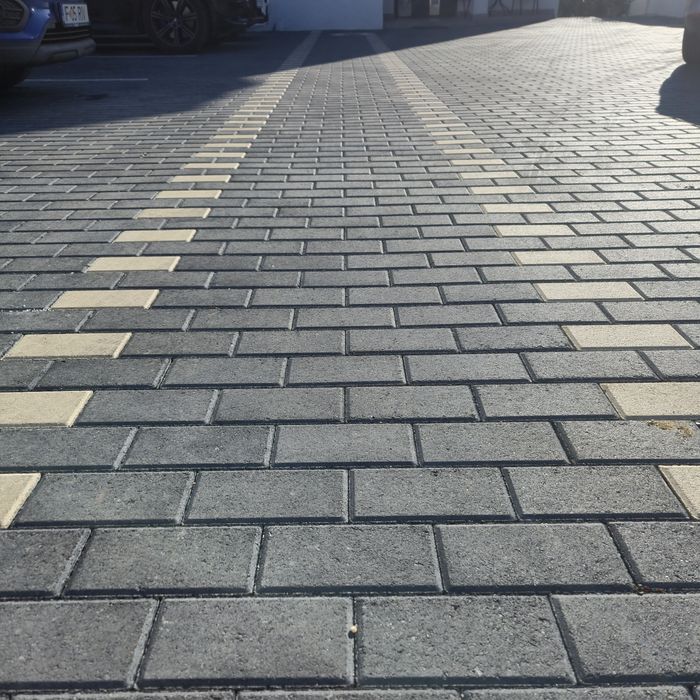 Pavele Curte/Pavaje /  Dale/Borduri  -Bragadiru Ilfov