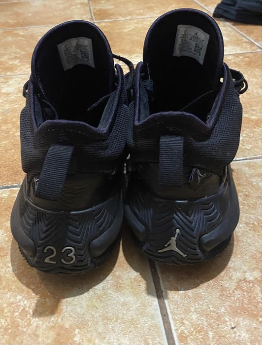 nike Jordan obuvki malko izpolzvani