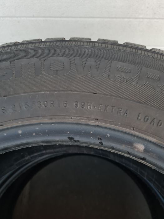 Зимни гуми 2 броя NOKIAN WRSnowProf 215 60 R16 дот 4321