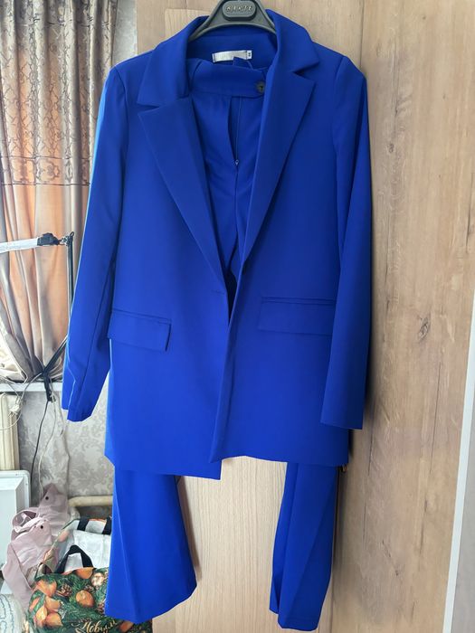 Продам платье и двойки