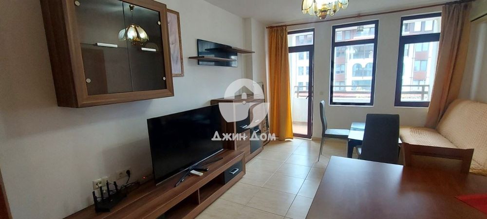 Продава се Тристаен апартамент в Свети Влас - 89 кв.м за 814 €/кв.м - Снимка #2