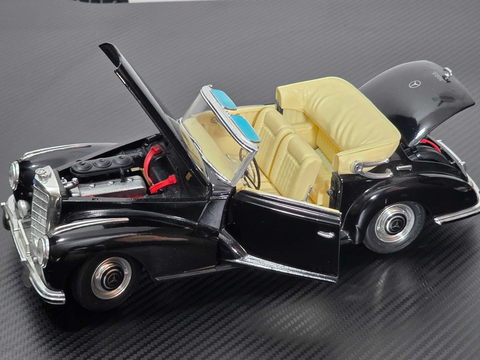 Macheta Auto 1/18 Maisto Mercedes 300S 1955