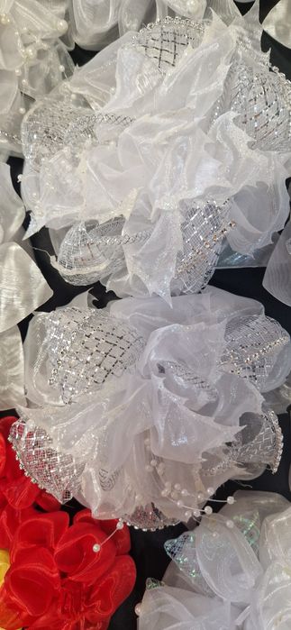 Продаются банты белые