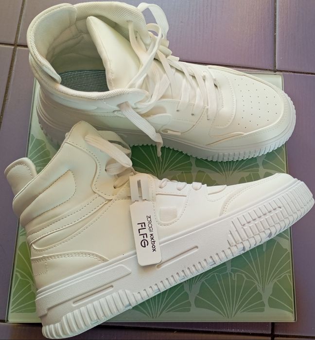 Чисто нови високи маратонки 41