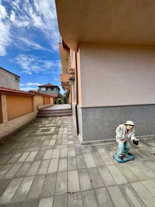 Продавам къща в кв.руски