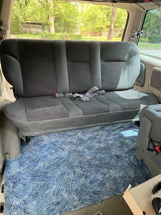 Тройна седалка за миниван