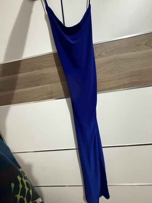 Елегантна синя рокля Pull&Bear XS с цепка