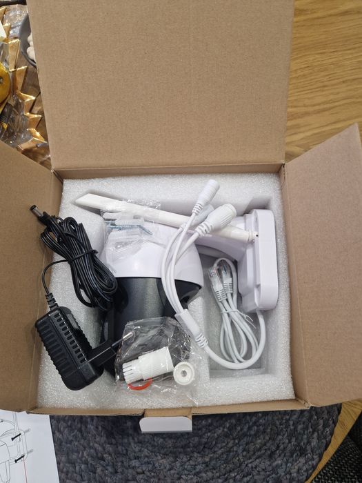 Нова охранителна куполна WIFI камера