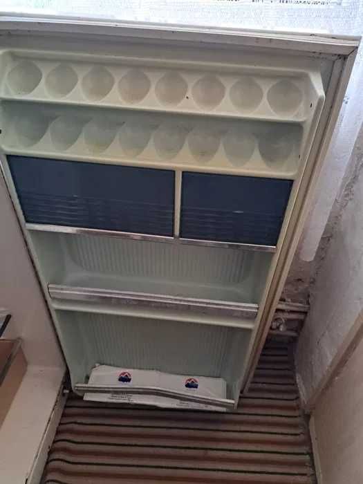 Aragaz Camping cu butelie, cort de 4 persoane