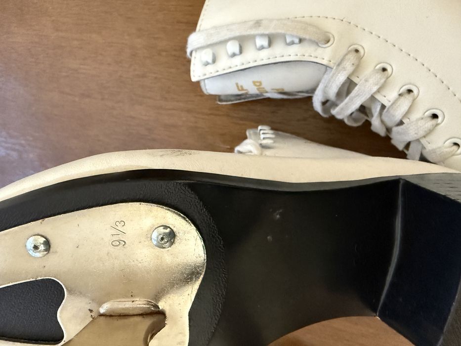 Полупрофессиональные коньки Graf Montana Gold