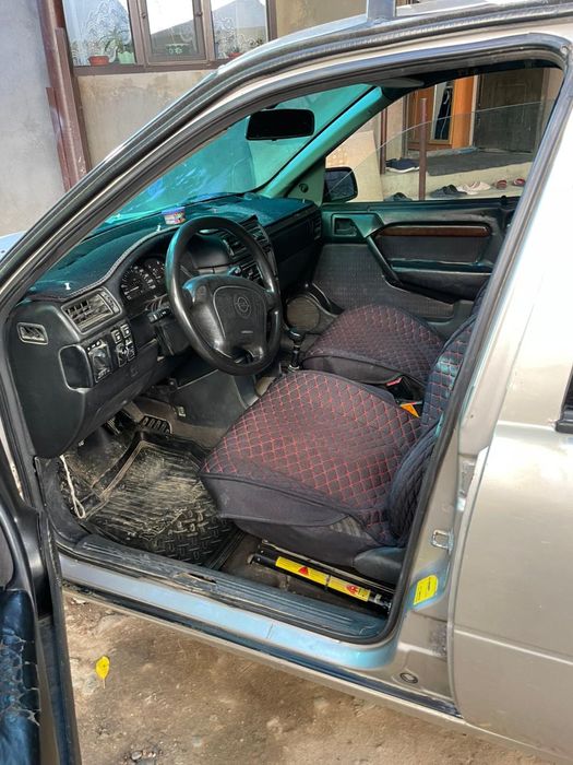 Продам Opel Vectra