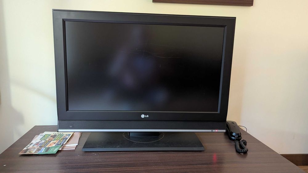 LG 32" HD Ready LCD телевизор – работещ