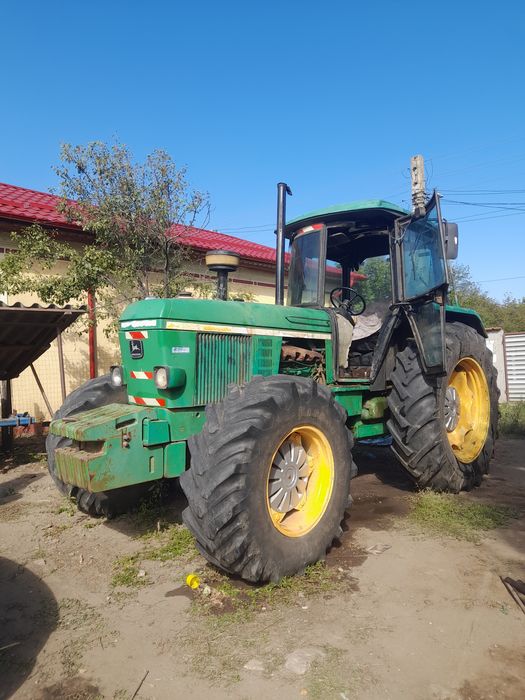 De vanzare tractor johndeer 3640 in stare de functionare