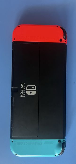 Nintendo Switch OLED (Пълен комплект) + Pro Контролер + 10 Игри + Калъф