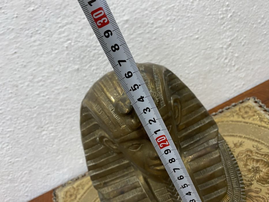 Голяма египетска фигура от месинг тутанкамон