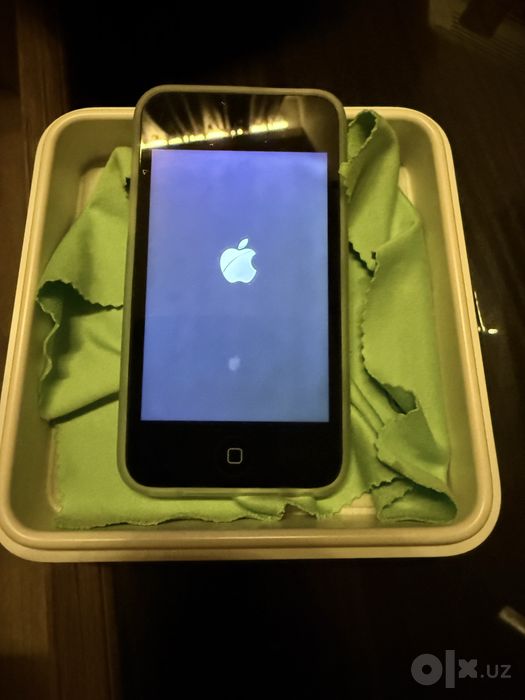 iPod touch 4-го поколения apple
