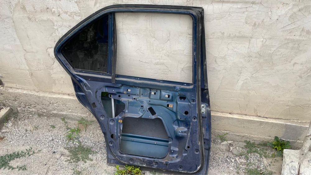 Двери для БМВ хорошие