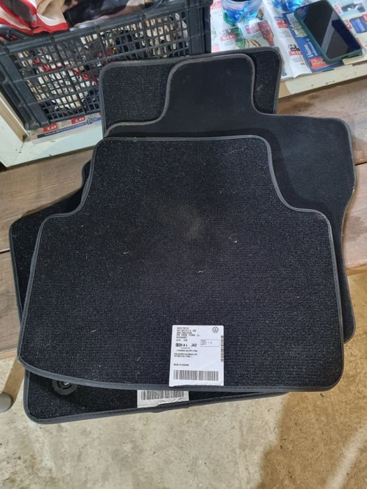 Set 4 covorase textile passat b8.5 b8