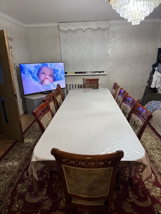 Продам стол со стульями!