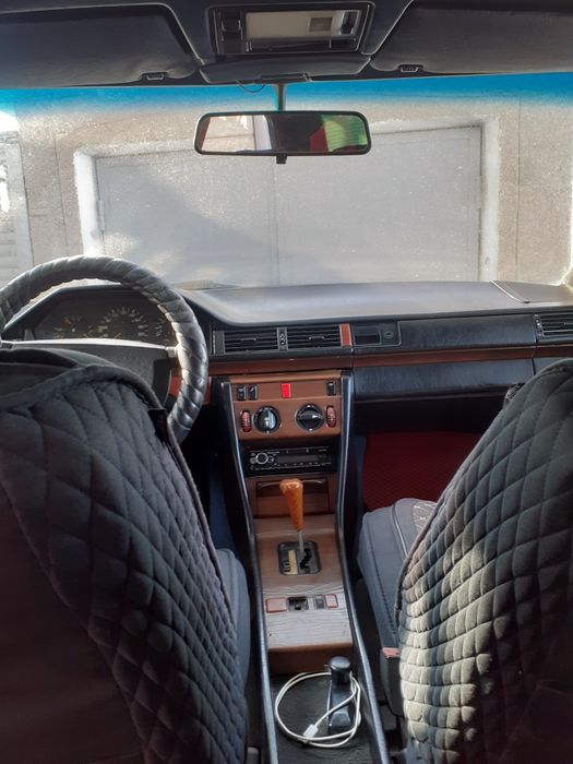 Мерседес 124 Е 124