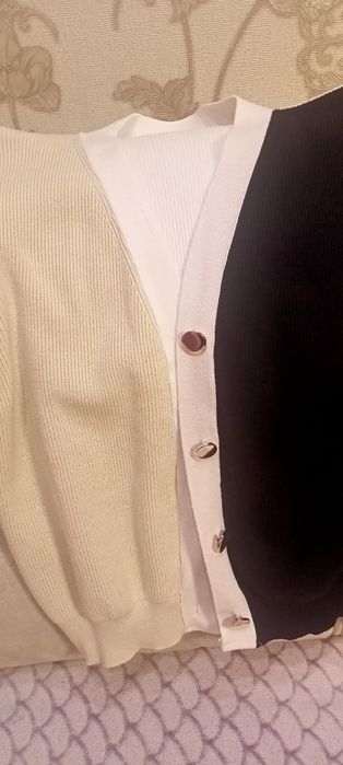 Продам женскую кофту