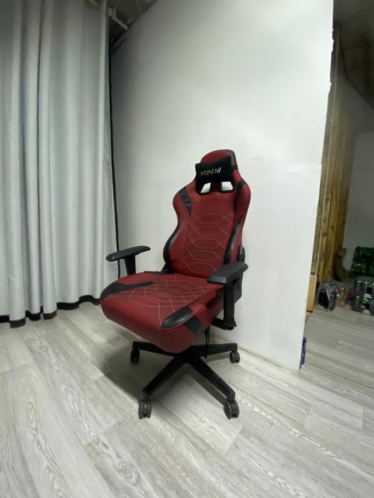 Продаю игровые кресла 8шт