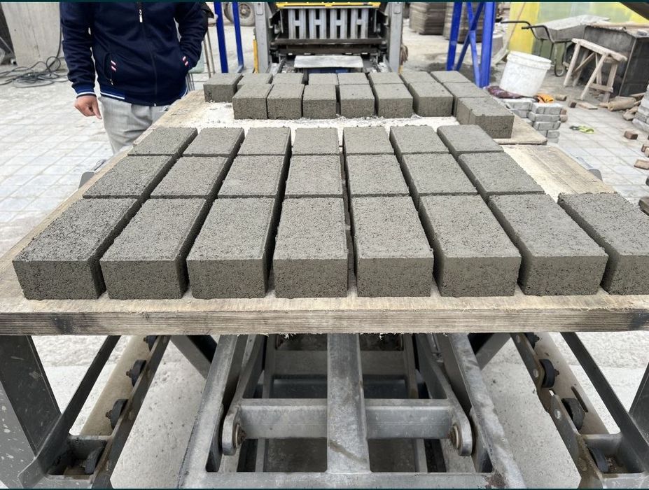 Завод Блок, Брусчатка хамда Таййор бетон ишлаб чикариш