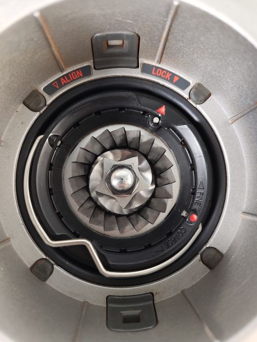 Кафемелачка Sage Smart Grinder Pro (SCG820)