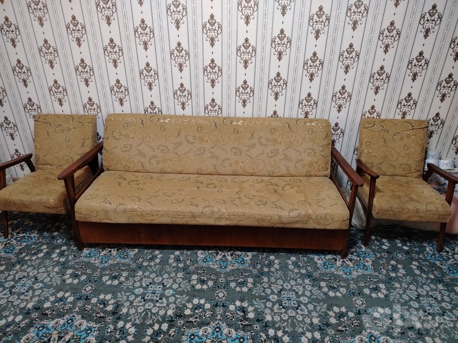 Продаю диван 2 кресла