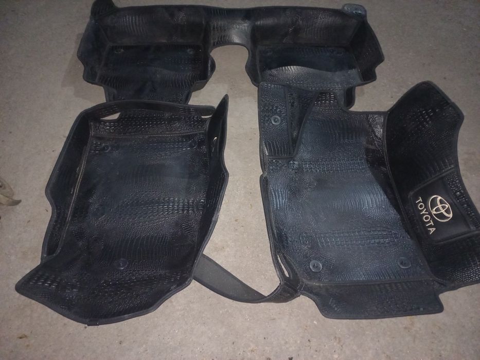 полики от Тайота 40 можно к другим