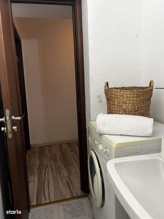 închiriez apartament 3 camere la Fortuna