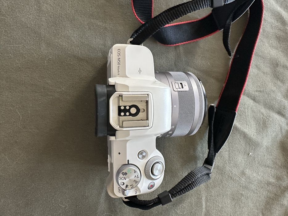 Canon EOS M50 Mark II White + EF-M 15-45mm IS STM + чанта