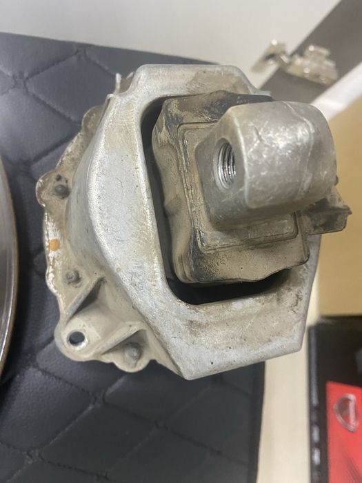 Подушка двигателя бмв G30