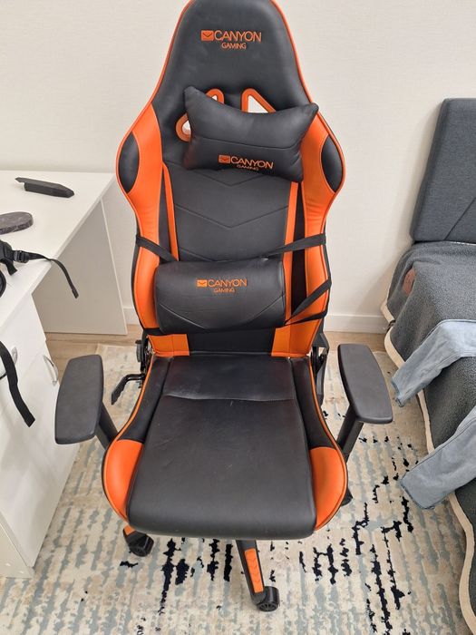 Игровое кресло продам