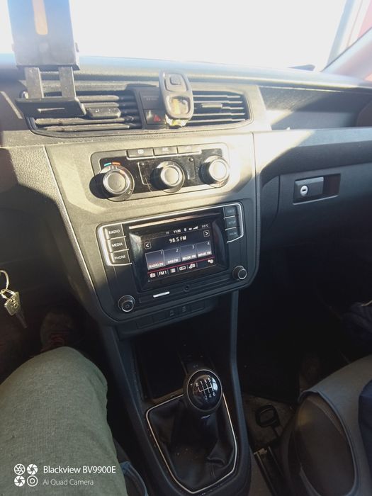 Vw Caddy stare foarte bună  fără zgârieturi mai multe detalii la telef