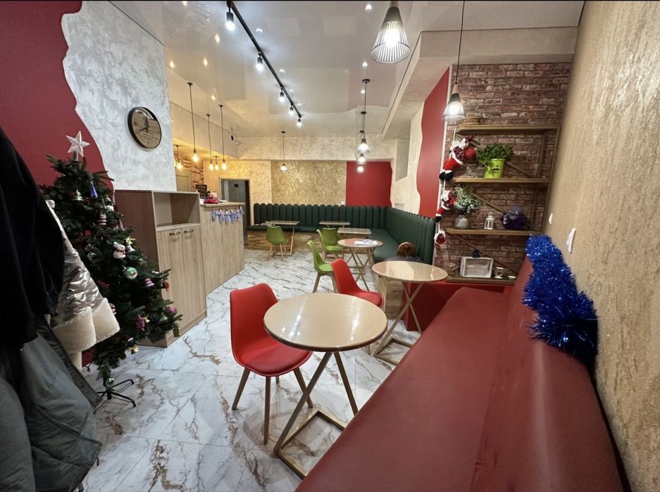 Продам диваны столы стулья