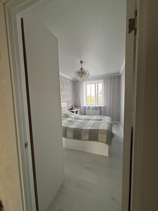 Продам квартиру 3-4комнатная 90кв. м