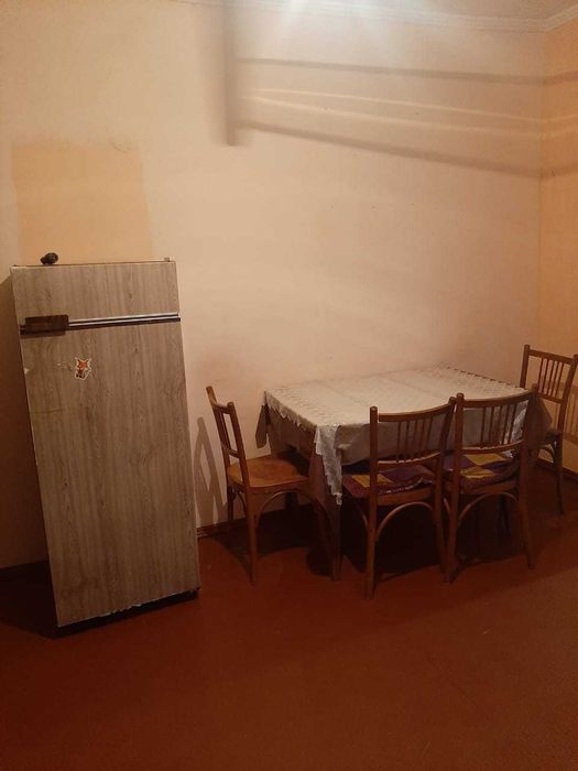 Сдам пол-дома в тихом районе