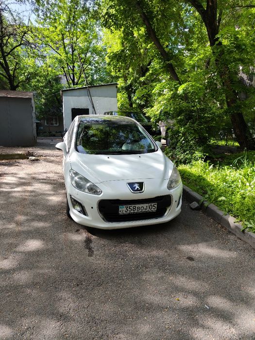 2012 г Peugeot 308