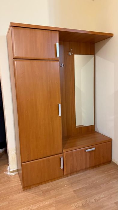 Продам прихожая хорошем состоянии