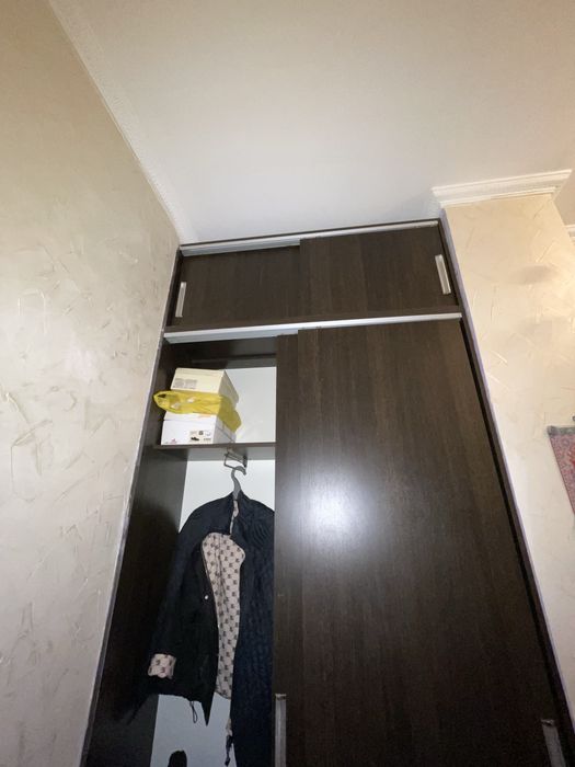 Продам шкаф для прихожей купе